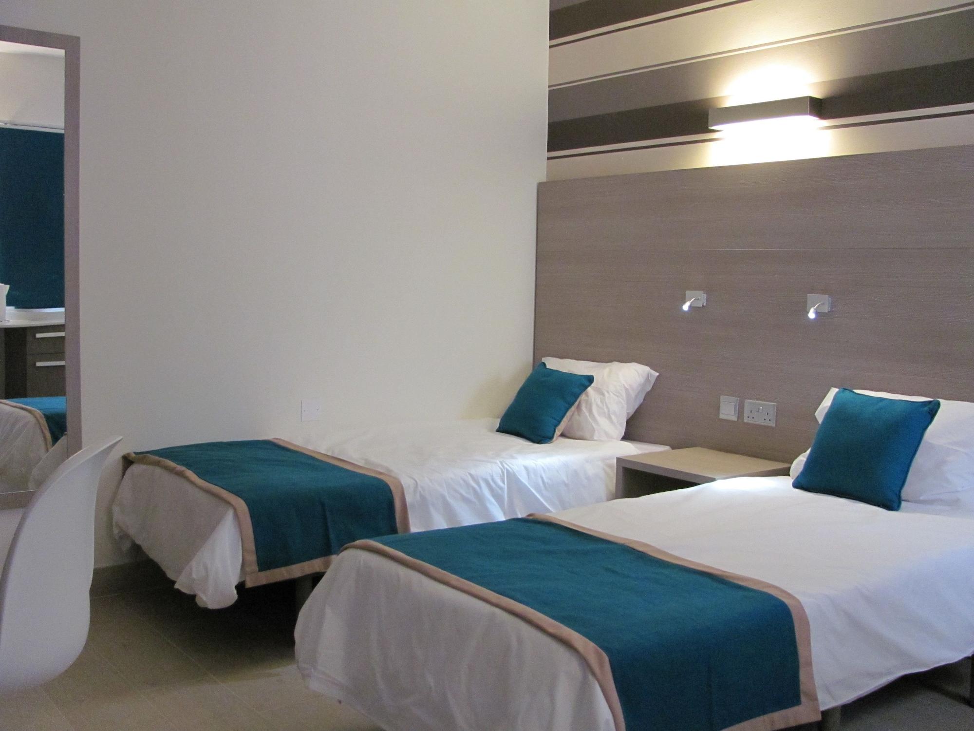 Day'S Inn Hotel And Residence Sliema Kültér fotó