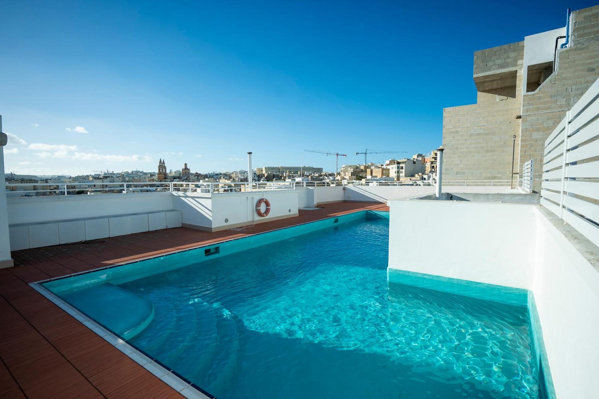Day'S Inn Hotel And Residence Sliema Kültér fotó